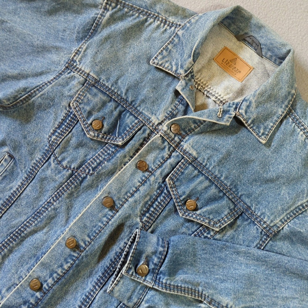 Lizwear Blue Denim Trucker Jacket Classic Fit Women's Size Medium
